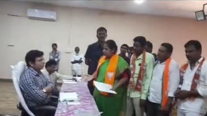 భూపాలపల్లి: వారికి మాత్రమే డబుల్ బెడ్రూం ఇళ్లు ఇవ్వాలి..!