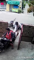 Il a essayé de braquer le mauvais scooter... oups