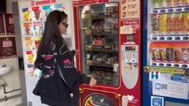 Trying Weird Vending Machines In Japan (EP. 40)