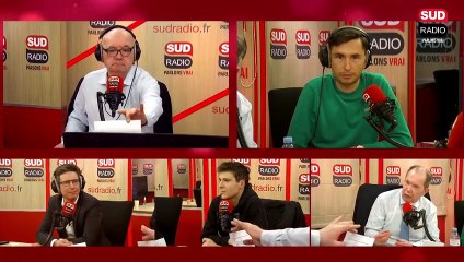 Nouvelle tendance : se promener en moto dans des centres commerciaux