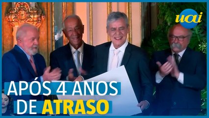 Lula entrega Prêmio Camões a Chico Buarque