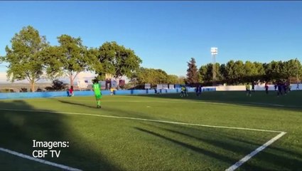 Eguinaldo, do Vasco, marca o gol da virada da Seleção Brasileira sub-20 em amistoso.