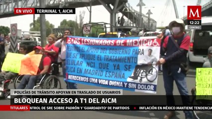 Manifestantes bloquean acceso a Terminal 1 del AICM