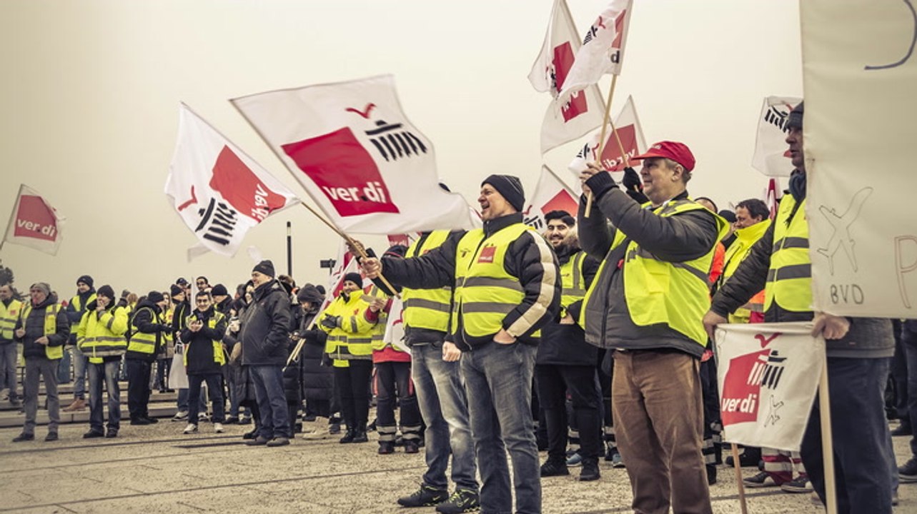 Streik am Flughafen: Das fordert das Sicherheitspersonal