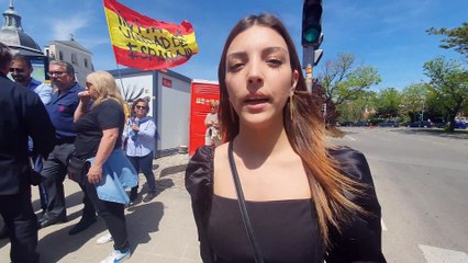 Isabel Peralta durante el entierro a José Antonio Primo de Rivera.