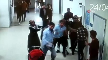 Şanlıurfa'da sağlık çalışanlarına tekmeli yumruklu saldırı kamerada