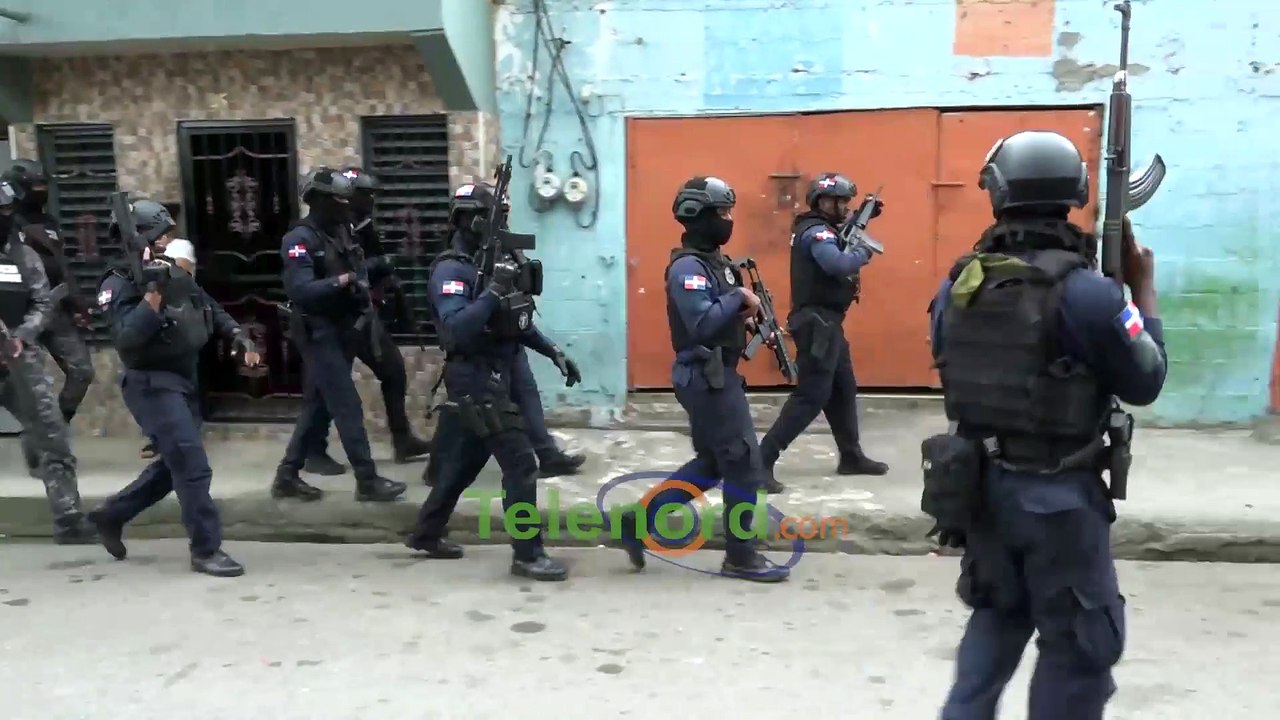 Joven resulta herido de bala durante huelga en SFM