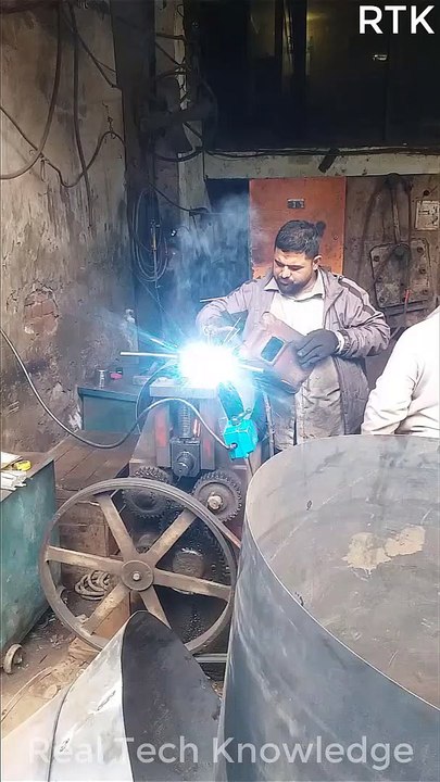 Round Pipe Rolling Machine / Square pipe rolling Bending machine / Converting Flat Plate Into Pipe / tech skills in Pakistan