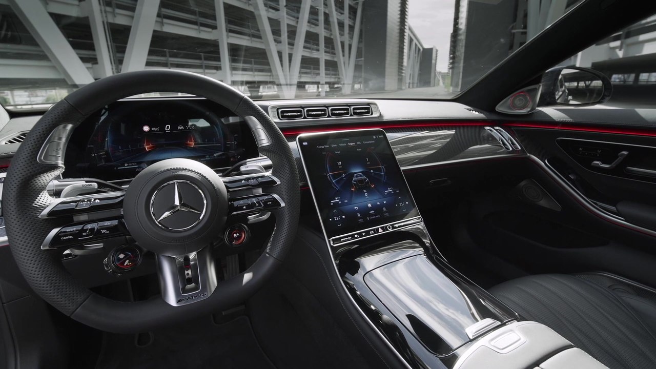 Die S-Klasse von Mercedes-AMG - MBUX Multimedia-System mit Hybrid-spezifischen Anzeigen