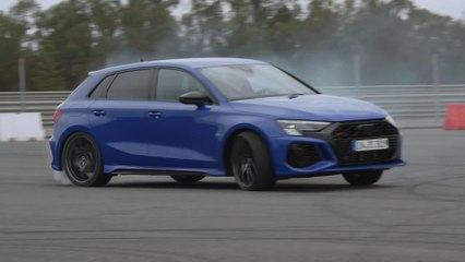 Audi RS 3 Sportback performance edition in Nogaro Blue Drift