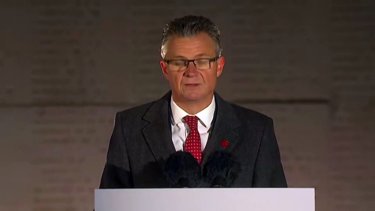 Commemorative dawn service held at Villers-Bretonneux