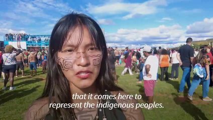 Indigenous people march in Brasilia demanding land rights