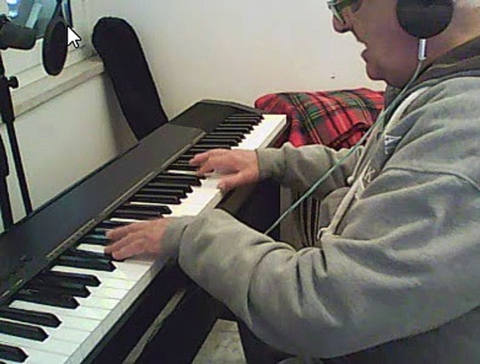 CALAFATE COVER    RUBEN EDUARDO MORALES  MONTENEGRO DE PUNTA ARENAS CHILE