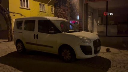 Cadde ortasında bıçaklı saldırı... Irak uyruklu 1 kişi yaralandı