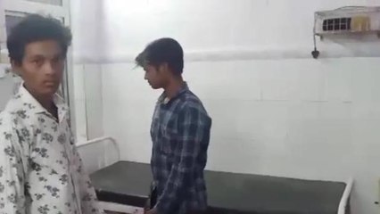 अशोकनगर: हलनपुर गांव के पास अनियंत्रित होकर गिरी बाईक, गंभीर घायल