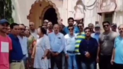 धार: परेशान बेटी ने की आत्महत्या कार्यवाही की मांग को लेकर आद्य गौड़ ब्राह्मण समाज में दिया ज्ञापन