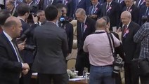 Cumhurbaşkanı Erdoğan ve Kılıçdaroğlu'nun AYM törenindeki karşılaşmasında soğuk rüzgarlar esti