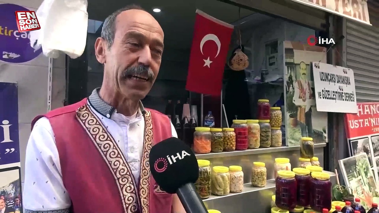 Hatay'daki Tarihi Uzun Çarşı’da esnaf yaraların...