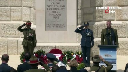 Yeni Zelanda askerleri atalarını 'Haka' dansıyla andı