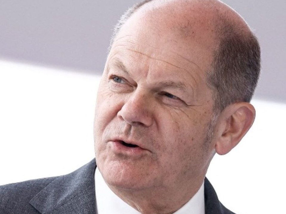 Olaf Scholz lädt Chinas Ministerpräsidenten Li ein