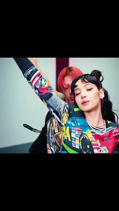 TAEYANG - 'Shoong! (feat. LISA of BLACKPINK)' PERFORMANCE VIDEO #shorts #short #shoong #taeyang#lisa