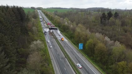 Conneux: un camion en feu sur l'E411