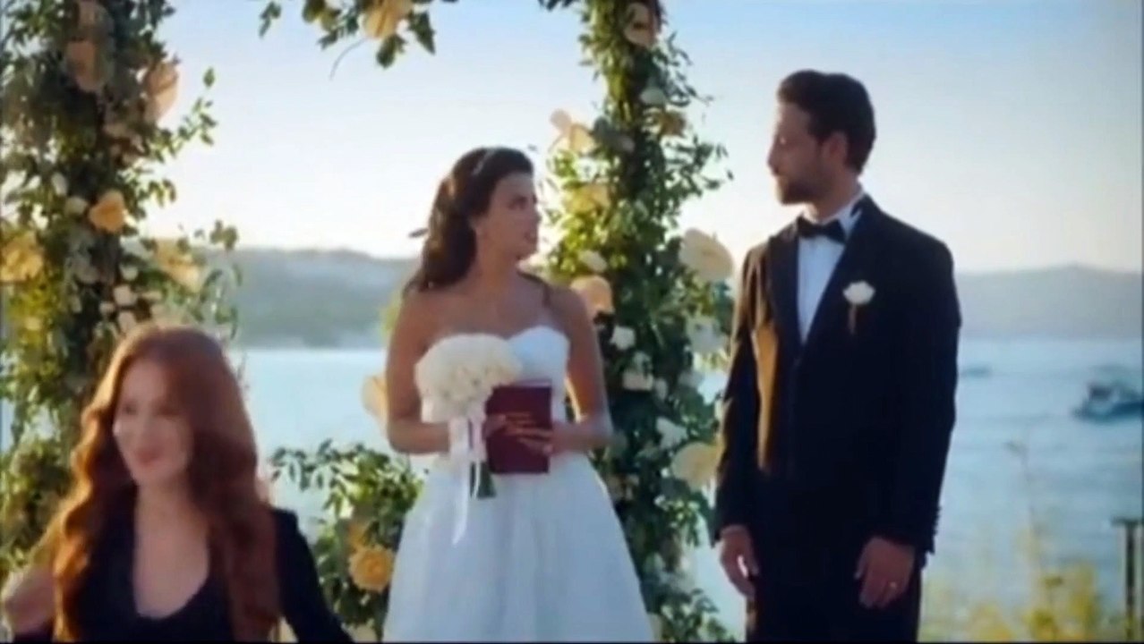 مسلسل في السراء والضراء رفضت تمسك بوكيه ورد العروسة