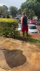 UTI do Hmib é inundada por fortes chuvas; Carros foram cobertos pela água.