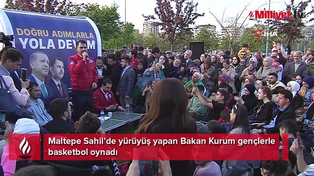 Bakan Kurum gençlerle basketbol oynadı! 'Sizler bizim geleceğimizsiniz'