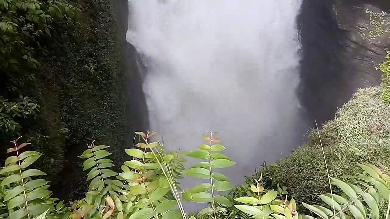 David's fall in Nepal - A Wonderful Creation of the Nature