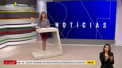 Pessoas com 18 anos ou mais e duas doses de vacina podem receber reforço bivalente contra COVID-19.