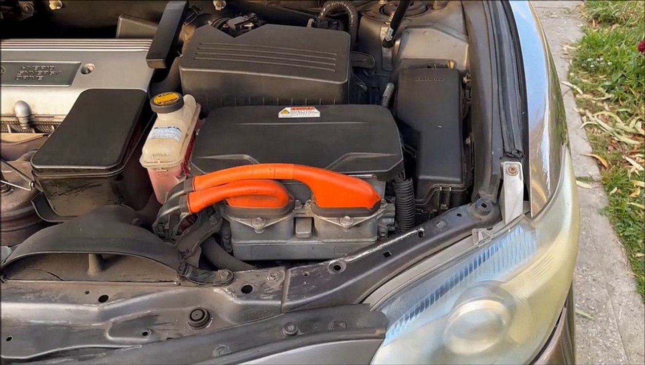 How to Replace a 2010 Toyota Camry Hybrid Left High Beam Bulb