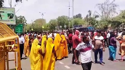 आज से घरों-सड़कों से नहीं उठेगा कचरा, हड़ताल पर उतरे सफाईकर्मी