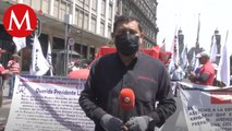 Maestros de Guerrero bloquean avenida 20 de Noviembre; exigen mejoras laborales