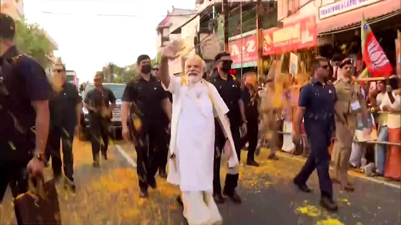 PM Narendra Modi Holds Roadshow in Kochi, Kerala