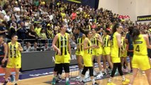 SPOR Fenerbahçe Alagöz Holding şampiyonluk kupasını aldı