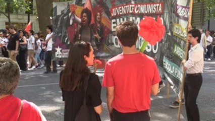 Miles de lusos celebran 25 de Abril con críticas a Costa y ultraderecha