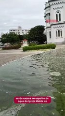 Água escura do chafariz da Matriz preocupa moradores