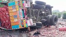 Jhansi News : झांसी-कानपुर हाईवे पर ट्रक से डंपर टकराया, 2 की मौत