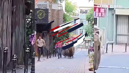 Kadıköy'de milyonları ağlatan anlar: Hayatın yükünü birlikte sırtladılar