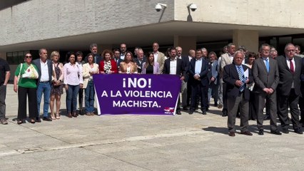 Las Cortes de Castilla y León guardan un minuto de silencio por el asesinato machista de Ávila