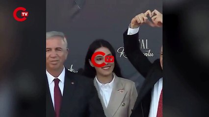 Mansur Yavaş kalp yapmaya çalıştı