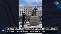 Colocan una escultura de Juan Carlos I disparando al Oso y el Madroño en la Puerta del Sol