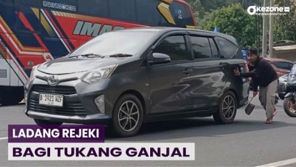 Kemacetan di Tanjakan Lingkar Gentong Jadi Berkah untuk Tukang Ganjal