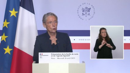 "Tous les sujets sont sur la table, avec les partenaires sociaux, pour améliorer la vie au travail."