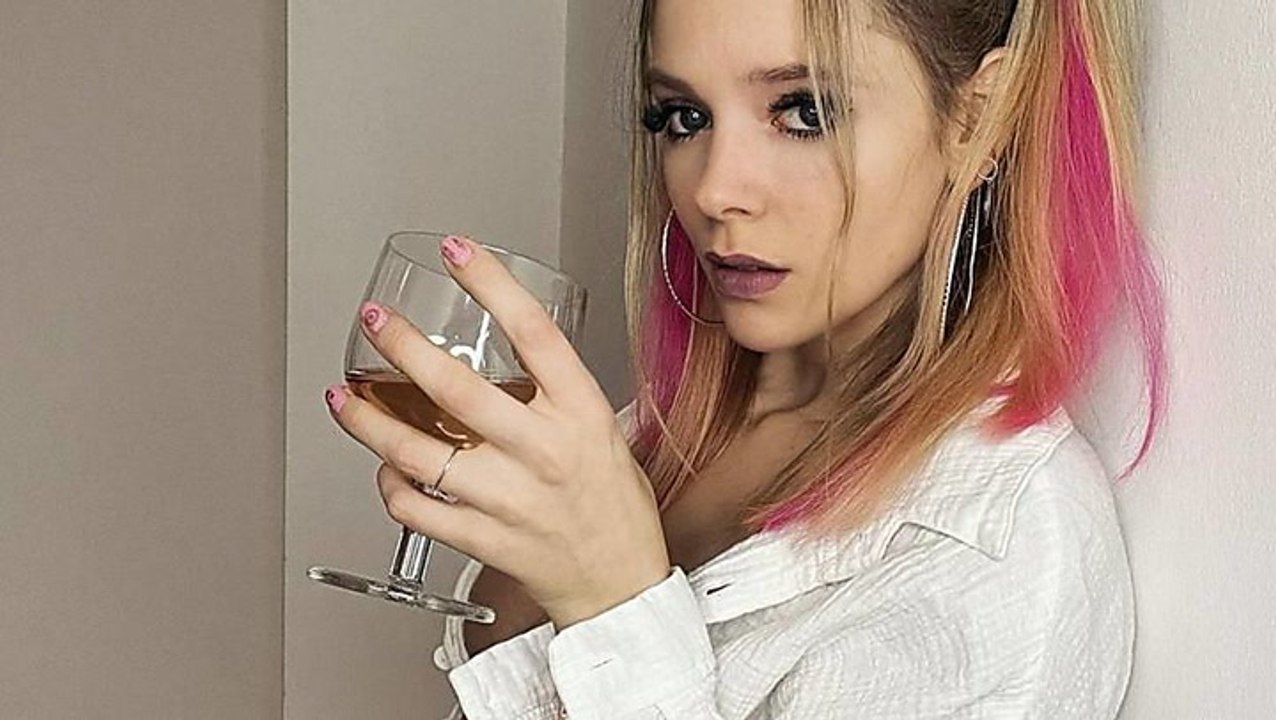 Anne Wünsche möchte kurz nach Abtreibung „bisschen Malle, bisschen Spaß haben“