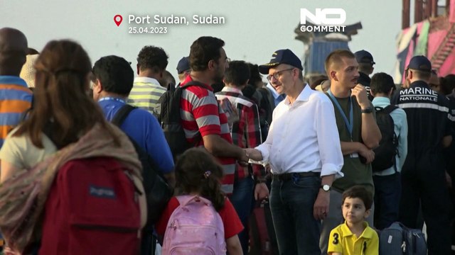 Sudan, solo gli stranieri evacuati sono in salvo. Per gli altri è l'inferno