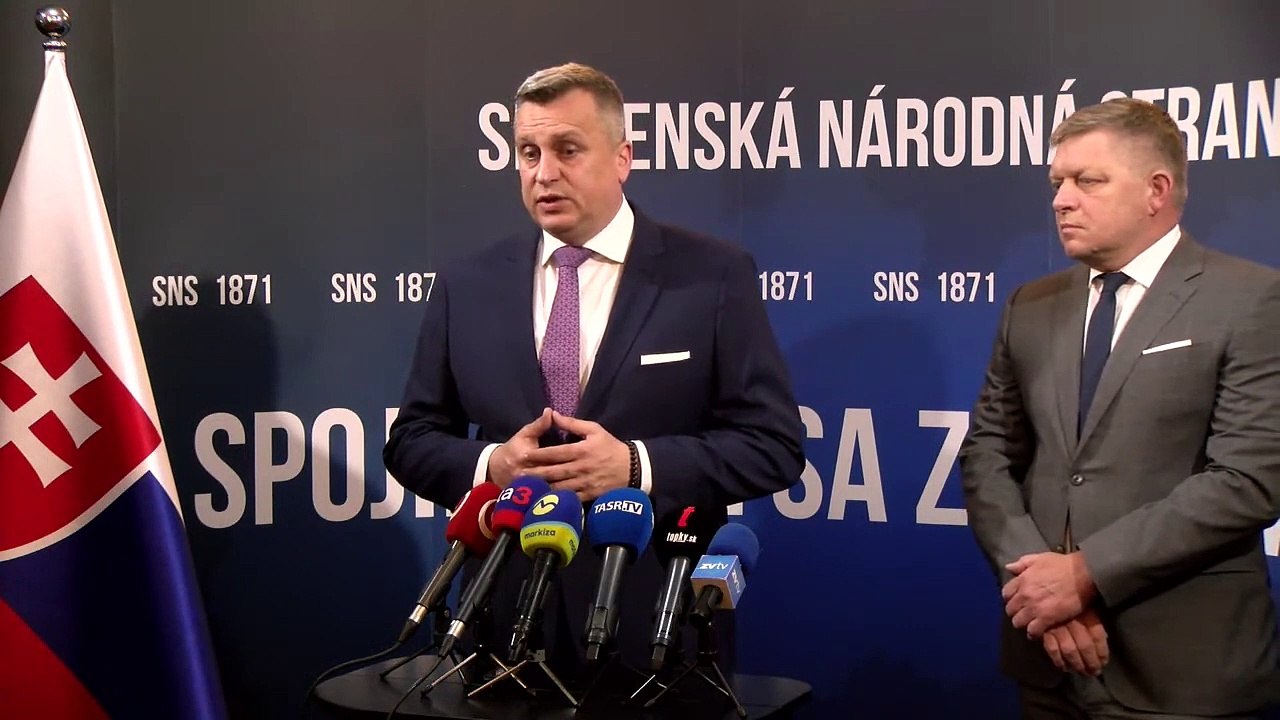 ZÁZNAM: Fico vníma SNS ako spoľahlivého partnera,Danko vidí programové prieniky