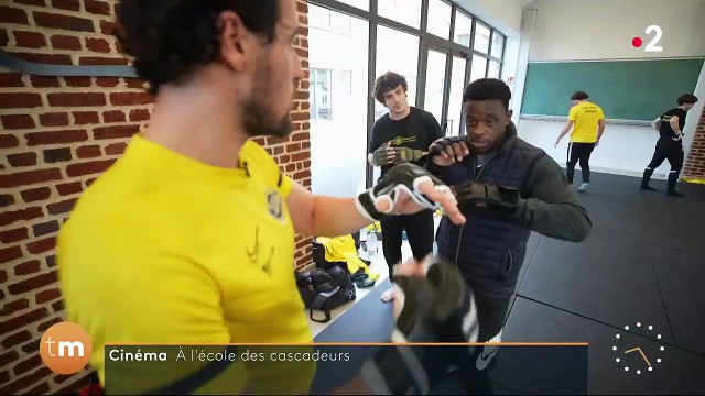 Julia Vignali giffle violemment Thomas Sotto dans Télématin