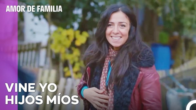 Sukran Está Enfrente De Los Niños Años Después - Amor De Familia Capitulo 21